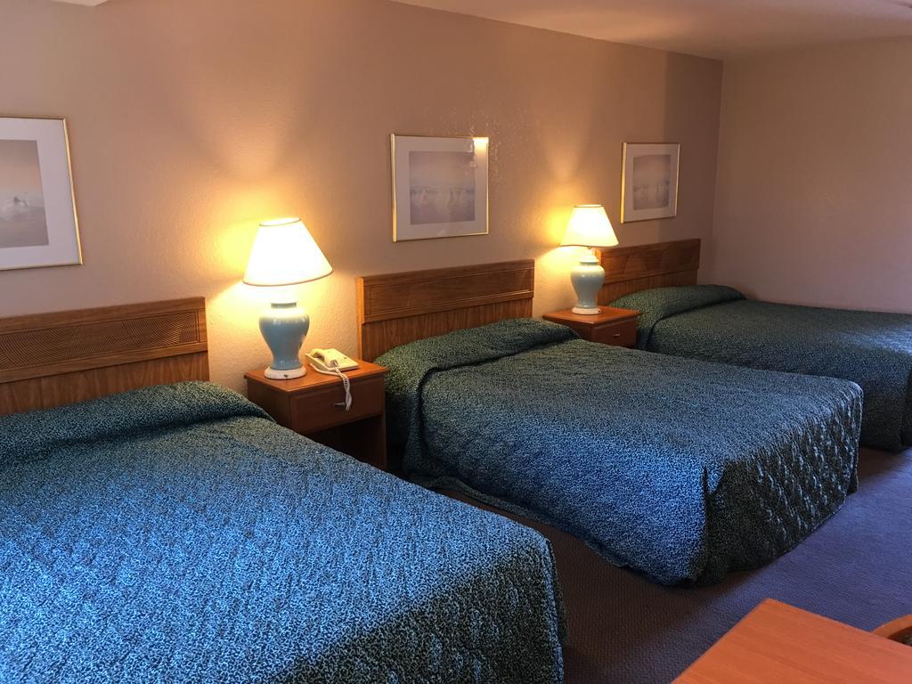 Applegate Inn Atwater ภายนอก รูปภาพ