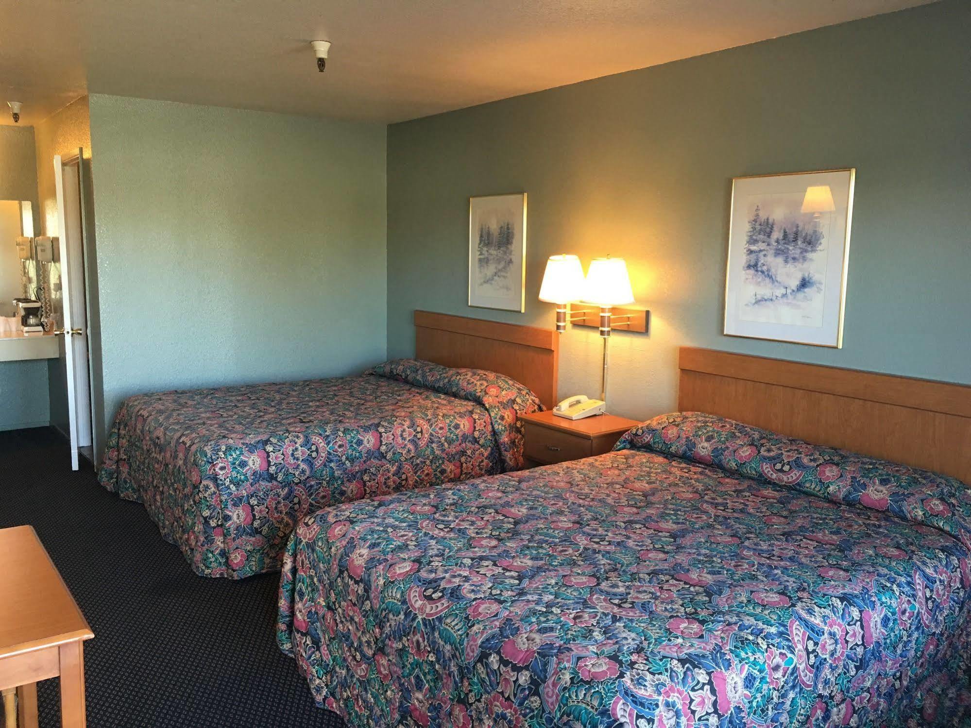 Applegate Inn Atwater ภายนอก รูปภาพ
