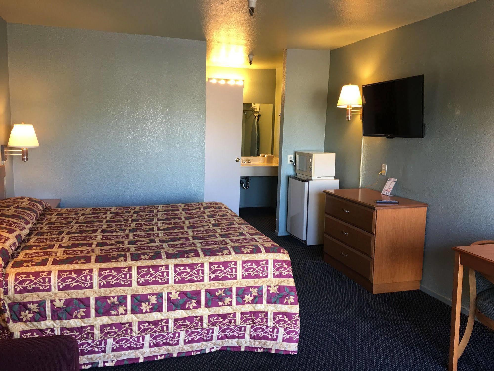 Applegate Inn Atwater ภายนอก รูปภาพ